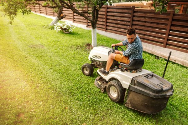 Cost of Industrial Lawn Mowing in Topeka